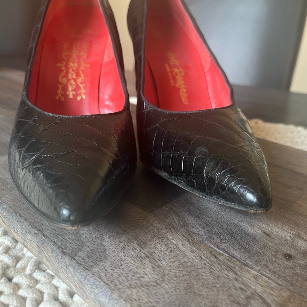 Custom Craft Holt Renfrew Vintage Black  Patent Textured Leather Heels 8.5